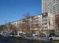 г. Владивосток,  ул. Жигура 12